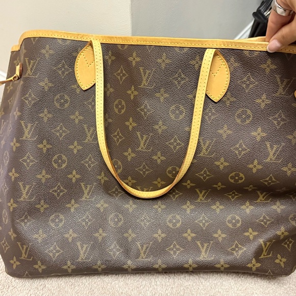 Louis Vuitton Monogram Tote in Brown and Gold - Picture 1 of 8